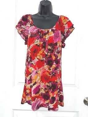Vanity Pink & Red Floral Print short sleeve top size Large